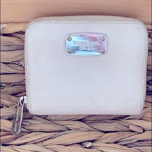 Michael Kors zipper wallet